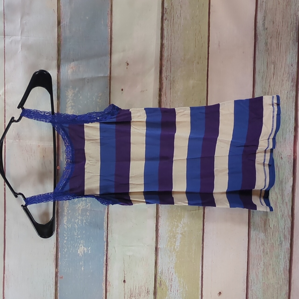 Kirra Blue and Purple Lace Tank Top - Picture 5 of 5